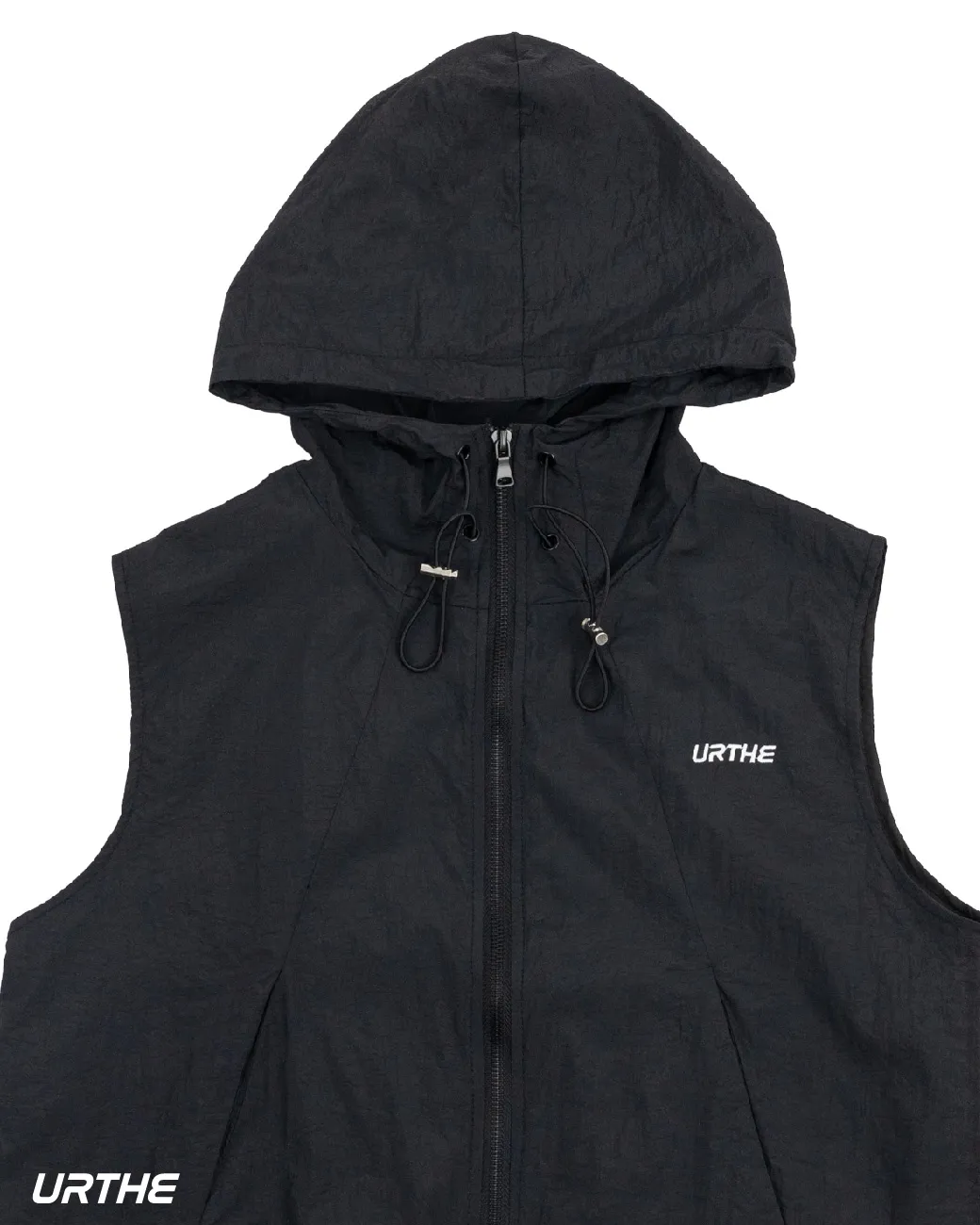 URTHE - เสื้อฮู้ดครอป เเขนกุด รุ่น SLVL HOODIE CROP สีขาว สีดำ