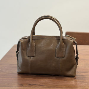 BeeGreen Women High Quality Genuine Leather Handbag Classic Boston Bag Minimalist Commuter Bag Versatile Shoulder Bag