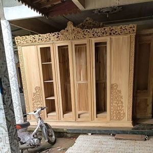 Lemari Pakaian Ukir Mewah Kayu Jati 300x60x250cm Leo Mebel Jepara
