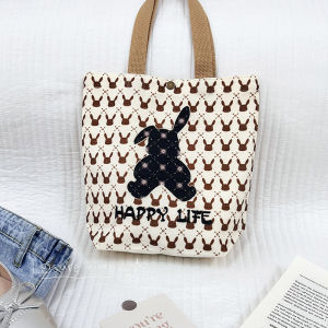 กระเป๋าถือ มีลายแบบสุมใหม่ เอี่ยมและคุณภาพสูง ประเภท: กระเป๋าถือ วัสดุ: ผ้าใบ สี: ตามภาพที่แสดง