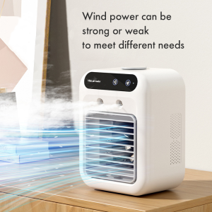 Portable spray desktop cooling fan 500ml spray fan USB rechargeable touch control office dormitory mobile air conditioning fan small air cooler student electric fan