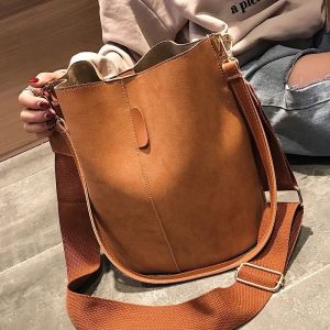 Vintage Matte PU Leather Women Bucket Shoulder Bag Large Capacity Lady Handbag Luxury Design Messenger Bag