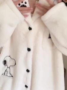 Cartoon Snoopy Pattern Coral Velvet Pajama Set Winter Womens Kawaii Anime Snoopy Accessories Cardigan Warm Home Clothes Set2026