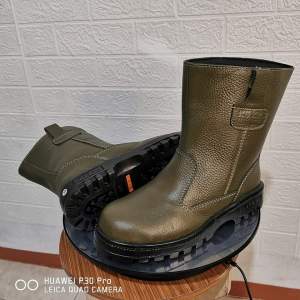 Sepatu Safety Kulit Pria King Ramses 805 ( Produksi Sendiri ) Ujung Besi Oil resistant Shoes