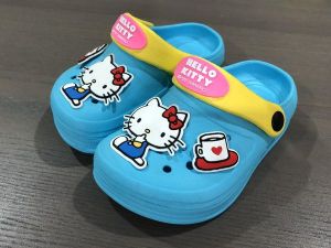 ใหม่สินค้าพร้อมส่ง! รองเท้ารัดส้นหัวโต คิตตี้ งานลิขสิทธิ์แท้ รุ่นใหม่ หนานุ่ม ใส่สบาย รองเท้าแฟชั่นเด็กเบาสบายเท้า