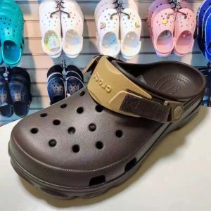 Crocs All Terrain Clog //Buy1Pair Free 4 Jibbitzs=100฿// สินค้า Outlet แท้ มี5สี รองเท้าแตะผู้ชาย M7----M11 รองเท้าcrocs รองเท้าหัวโต รองเท้าเบาและนีมใส่สบาย