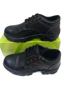 Sepatu Safety fourz9 bahan kulit sapi sepatu kerja pria dan wanita