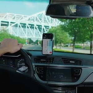 15W Wireless Charger Car Phone Holder Grip Tok Mobile Stand Retractable Base Bracket Support For Iphone15 Xiaomi13 Samsung