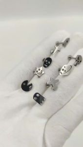 1PCS Titanium G23 High gloss Fashion Cartoon Ear Nails Gear Ear Cartilage Nails Earscreen Perforated Internal Thread Nose Nails