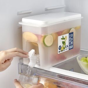 Cold Kettle with Faucet 5L Large Capacity Portable Refrigerator Cold Kettle Heat Resistant Water Jug Household Beverage Container Water Dispenser with Faucet Fruit Teapot Cold Water Bottle Large Capacity Portable Cold Kettle Juice Bucket Clear Lemon Water