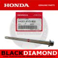 JOEY - ORIGINAL HONDA CLICK 125i (V1, V2 & V3) | CLICK 150i (V1 & V2) | AIR BLADE 150/160 | BEAT F.I (V1 & V2) | GENIO 110 | AXLE, FRONT WHEEL | PART NUMBER: 44301-KVG-950. 