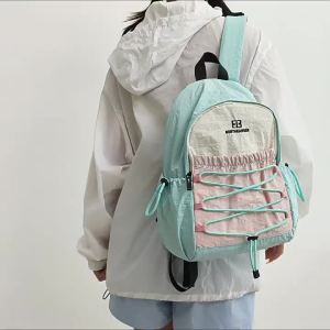 ins College-style childrens simple color-blocking backpack fashionable outdoor casual large-capacity backpack for boys and girls