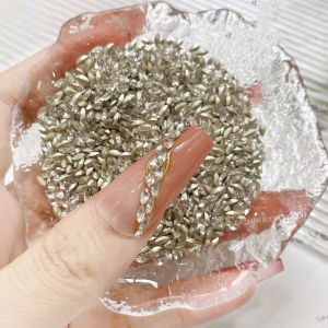 Set khoảng 100 viên đá khối hạt gạo chữ nhật super mini siêu nhỏ chân nhọn nails chân vàng trang trí móng