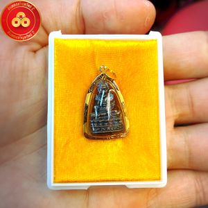 จี้หลวงปู่ ทวดช้าง จ.ปัตตานี สำหรับสร้อบ 1-2 บาท เลี่ยมทองแท้ 90% กันน้ำมีใบรับประกัน