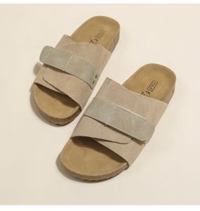 รองเท้าแตะ สําหรับผู้หญิงสวมรองเท้าแตะย้อนยุคพื้นหนาและรองเท้าแตะในฤดูร้อน