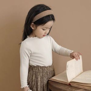 เสื้อยืดแขนยาวเด็กผู้หญิง เหมาะกับฤดูใบไม้ผลิและฤดูใบไม้ร่วง สไตล์เกาหลี ทันสมัยและใช้งานได้หลากหลาย เนื้อผ้านุ่มและอ่อนโยนต่อผิว