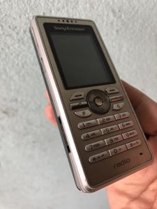 điện thoại  Sony ericsson r300