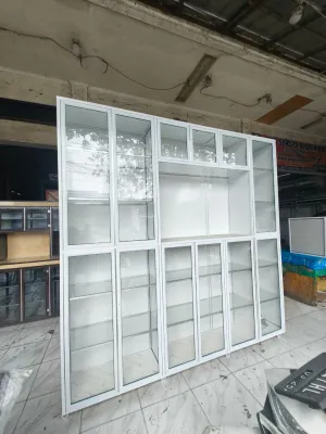 Lemari pajangan 2 muka / Lemari hias 2 sisi / Rak penyimpanan full aluminium kaca polos / Drop Jabodetabek