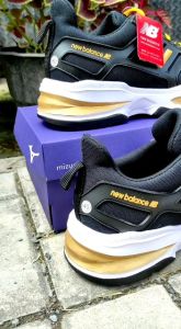 SEPATU KETS SNEAKERS OLAHRAGA PRIA WANITA GLADIATOR TERBARU PREMIUM