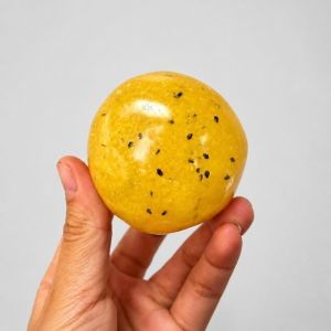 MADEWITH Realistic Passion Fruit Stress Ball Soft Petrolatum Material Slow Rebound Pinch Toy Stress Relief Passion Fruit Smoothie Spheres Toy For Kids Adults