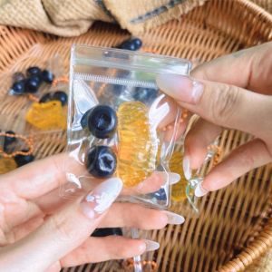MUQZI squishy toys for kids slow rise squishy Sensory Toy Fruit Squeeze Toys Strawberry Simulated Fruit Simulation Fruit Squeeze Bag Interesting Cartoon Fruit Soft Slow Rebound Toys Office Workers