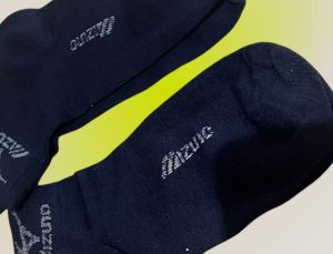 Sepatu Volly Mizuno Wave Momentum 3 mid Model Baru Sepatu Voli Pria Ringan Dan Nyaman Dipakai Sepatu Olahraga Sport Cowok Dan Cewek