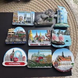1pc Fridge Magnet Souvenirs tourist cities CzechVietnamDubaiLondonThai Jade Buddha TempleMontrealAustralian Koala Travel Memory Collectible for Refrigerator