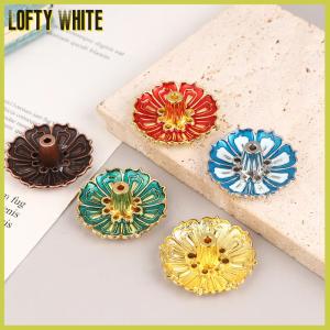 Lofty White ธูปหอมผสมบัว1ชิ้นที่ใส่ในบ้านแบบชาวพุทธแผ่นธูปไม้จันทน์ขดลวดฐานวัดที่ละเอียดอ่อนของตกแต่งบ้าน