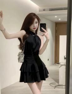 et Áo Yếm Hở Vai Sát Nách Phối Chân Váy Lụa Bèo Tầng Sang Chảnh Style Hàn Quốc Nhẹ Nhàng 2 Tone Màu Basic Vintage