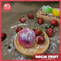 Mochi Fruit Daifuku Isi 4 Mochi Isi Buah Strawberry dan Selai Cokelat. 