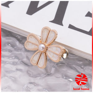 Thaihome ตะขอปรับเอวกางเกง แบบหัวเข็มน ขนาดเล็ก ดอกไม้ที่ออกแบบมาได้ลงตัว 1 ชิ้น Waist buckle