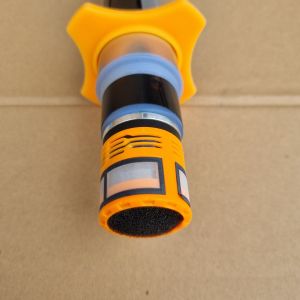 Micro Loa Karaoke Blueooth Không dây cao cấp M28 band tần UHF chống hú tự set tần số trên tay Mic