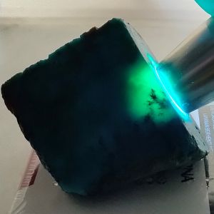 bahan batu bacan full kristal super HQ lempengan batu yg dikirim sesuai foto kode93