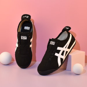 2024 Original Tiger Shoes Mens and Womens Comfortable Versatile Sports Shoes Classic Fashion Casual Shoes Soft and Comfortable Canvas Shoes Black/White