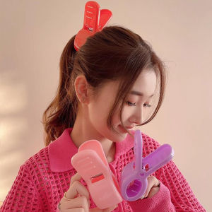 【จัดส่งภายใน 2-3 วัน】 Arrietty คลิปผมรูปฉลามอะนิเมะสำหรับผู้หญิงอุปกรณ์เสริมผมน่ารักของขวัญสำหรับเด็กผู้หญิงอุปกรณ์ตกแต่งผมคอสเพลย์เครื่องประดับศีรษะของขวัญ