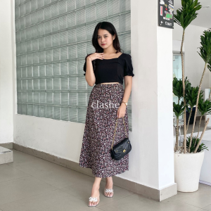 Felia Skirt Rok Motif Bunga Wanita Crinkle Airflow Anti Lecek Korean Style Terbaru Kekinian Viral by Clashe