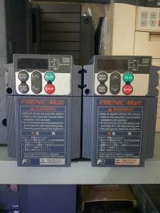 Biến Tần Nhật 750w 220v Tháo Máy Vào 1 Pha 220v Ra 3 Pha 220v Dùng Cho Motor 3 Pha