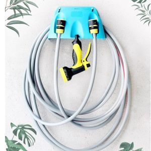 Giá treo ống nước và giá đỡ cuộn ống tưới tiện lợi cho vòi rửa xe vườn.