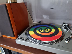แผ่นรองแผ่นเสียง ลายก้นหอยสีรุ้ง Turntable Felt Slipmat 12" LP vinyl record