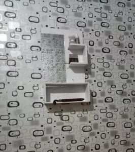 Meja Rias Gantung Kaca Besar / Rak Kosmetik dengan Cermin Minimalis