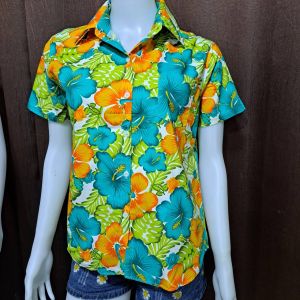 เสื้อเชิ้ตลายดอกใหญ่ใหม่สวยๆดอกใหญ่ๆสีสดใส2024เสื้อสงกรานต์เสื้อเชิ้ตลายดอกไม้พื้นขาวปี2567ลายใหม่ลายสวยผ้าดีใส่สบาย