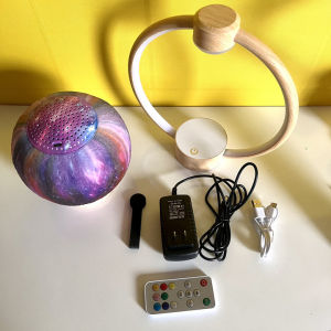 Loa bluetooth hình quả cầu có đèn led nhiều màu bay lơ lửng - T0473