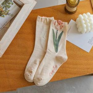 Kaos Kaki Panjang Baru Kaos Kaki Tumpukan Wanita Serbaguna Tulip Gaya Hutan Kaos Kaki Panjang Sedang Seri Bunga untuk Wanita
