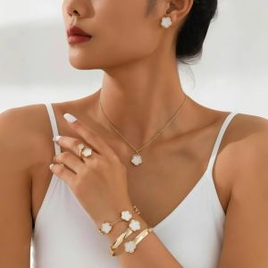 Lucky 5 Leaf Clover Jewelry Set Necklace Earrings Bracelet Ring Set for Women Charm Jewelry Set Gift
