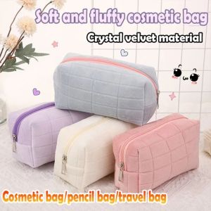 Large Plush Cosmetic Bag Large Capacity Storage Bag Travel Plush Cosmetic Bag Portable Multifunctional