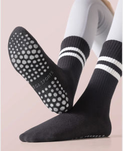 Tất nữ tập Yoga Gym Pilates chống trơn trượt vớ chân nữ cổ lửng chất liệu cotton thoáng khí có gắn silicon ở bàn chân