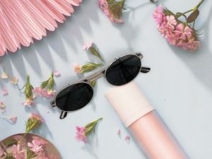 **มาใหม่** แว่นตากันแดด แว่นตาแฟชั่น ถนอมสายตา ทรงสวย แว่นวินเทจ น้ำหนักเบา สินค้าพร้อมส่งในไทย รุ่น-5617