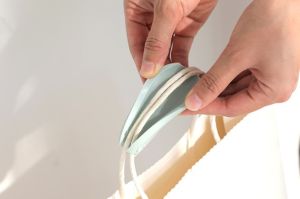 Silicone Hand Grip Handle Relaxed Strong Comfort Carry Food Shopping Grocery Garbage Plastic Bag Holder