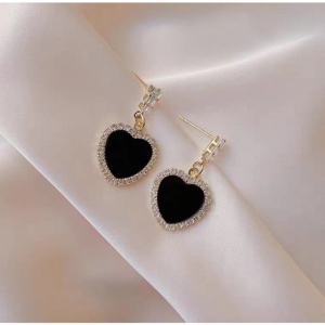 New Korean Black Round Rhinestone Earrings Simple Heart Earring for Women Fashion Personality Geometry Ear Studs Jewelry