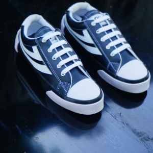 SEPATU SNEAKERS PRIA&WANITA DEWASA ANTI SLIP